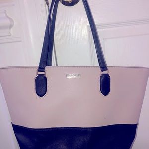Kate spade purse - great year round purse